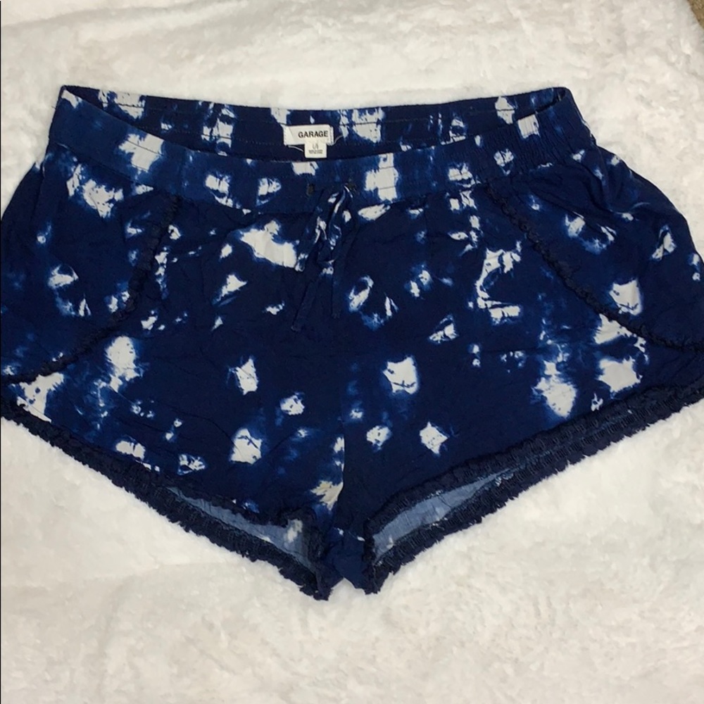 Garage blue & white lounge shorts